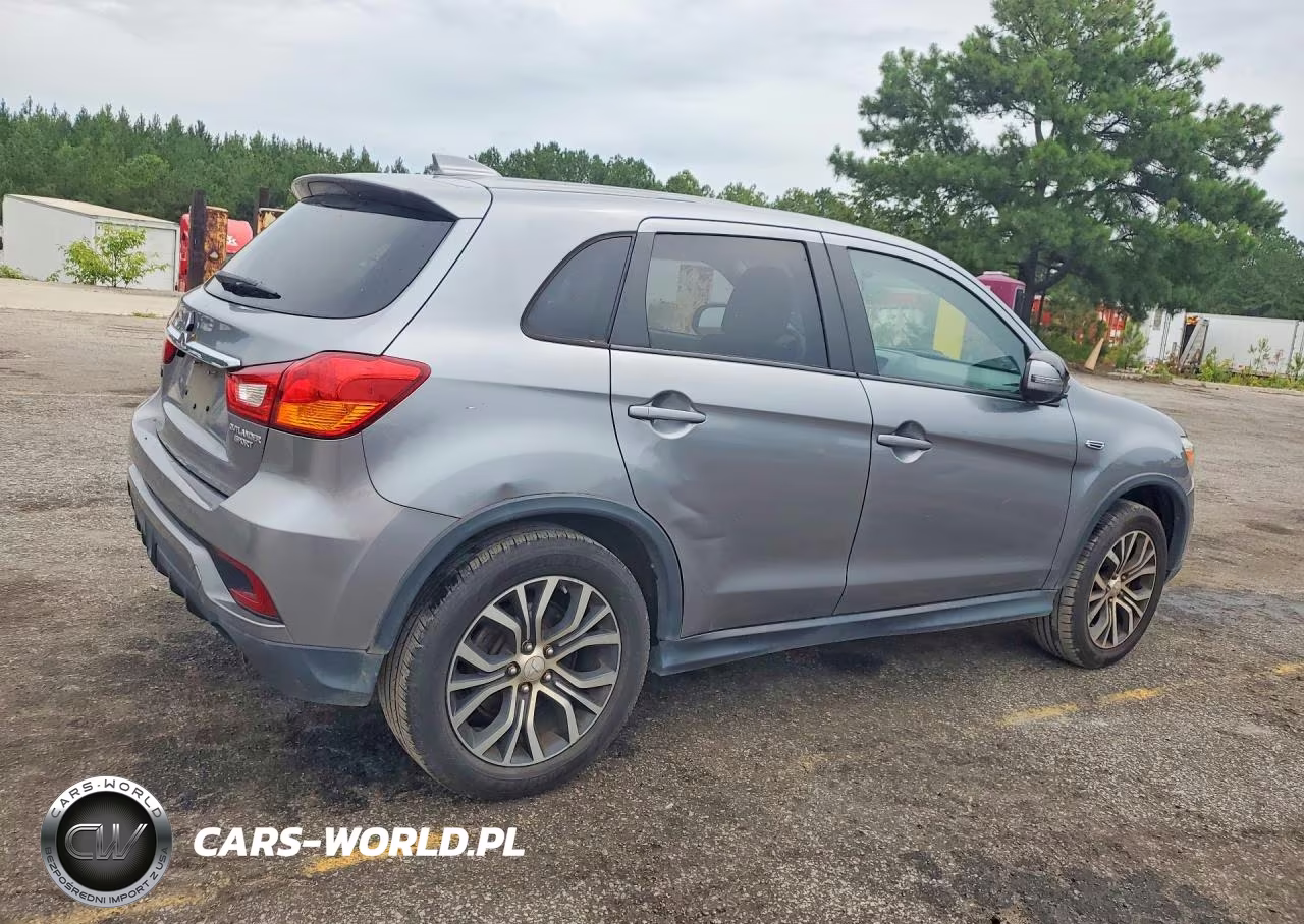 2018 Mitsubishi Outlander Sport Es VIN:JA4AP3AU6JZ032879 - 3