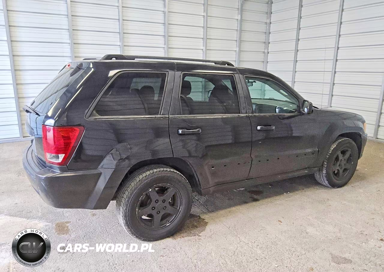 2007 Jeep Grand Cherokee Laredo VIN:1J8GR48K57C619616 - 3