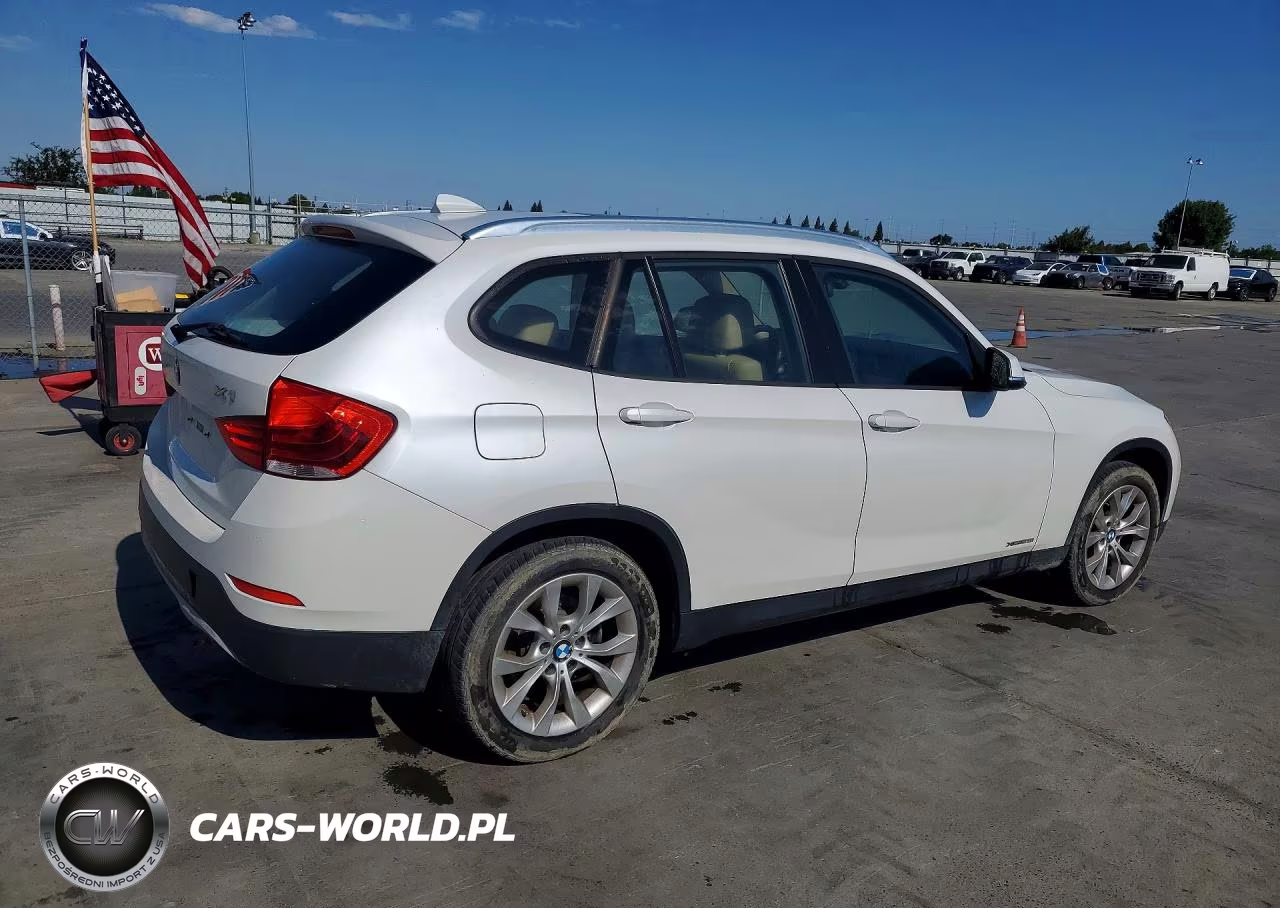 2013 BMW X1 xDrive28I VIN:WBAVL1C58DVR82960 - 3