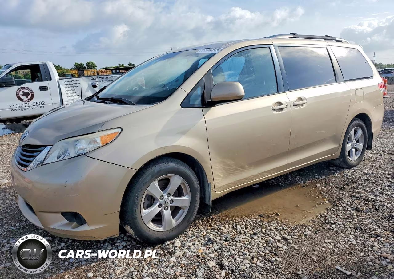 2011 Toyota Sienna Le