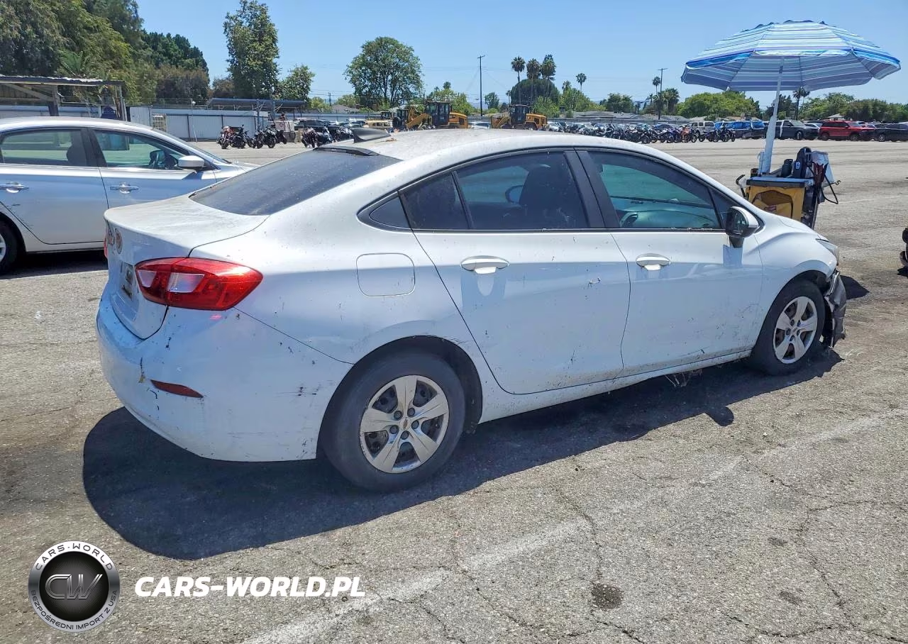 2017 Chevrolet Cruze Ls VIN:1G1BC5SM8H7128852 - 3