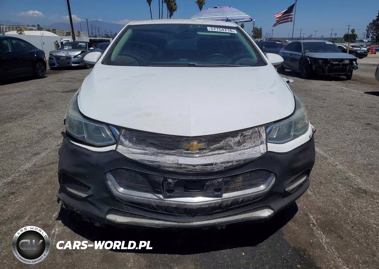 2017 Chevrolet Cruze Ls VIN:1G1BC5SM8H7128852 - 5