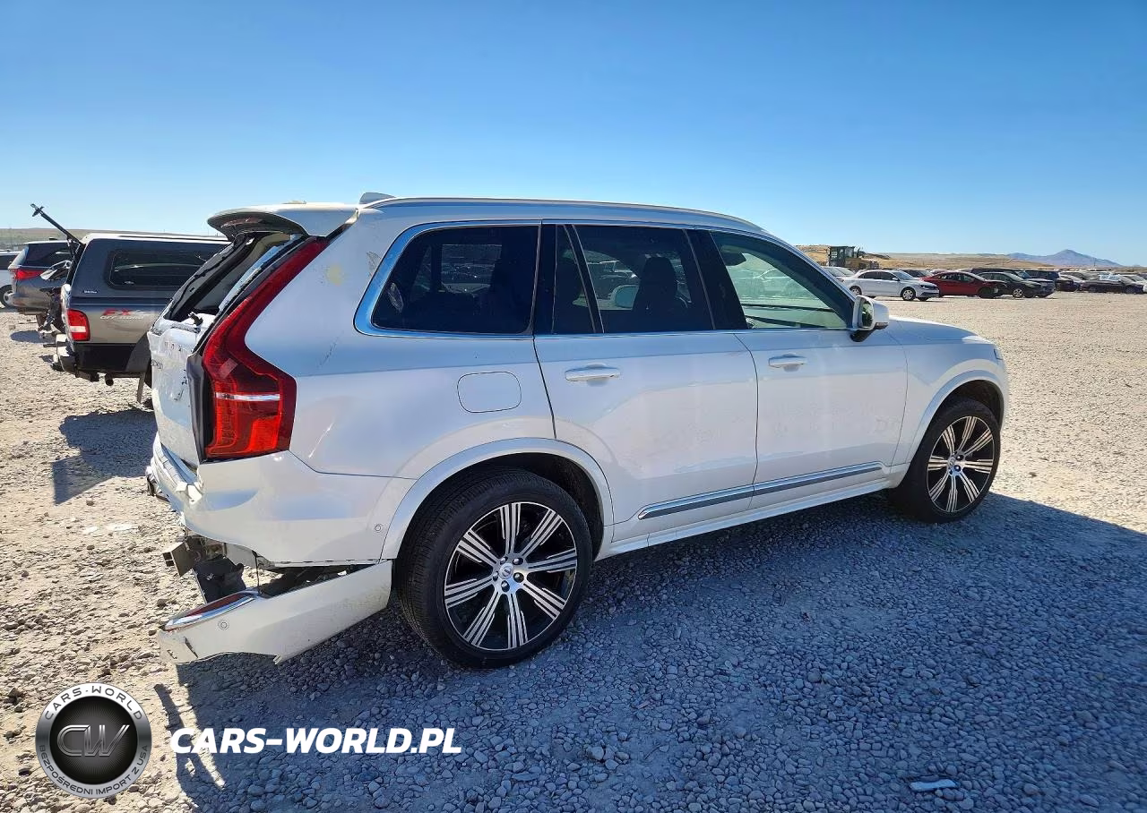 2025 Volvo Xc90 Plus VIN:YV4062PE2S1303139 - 3