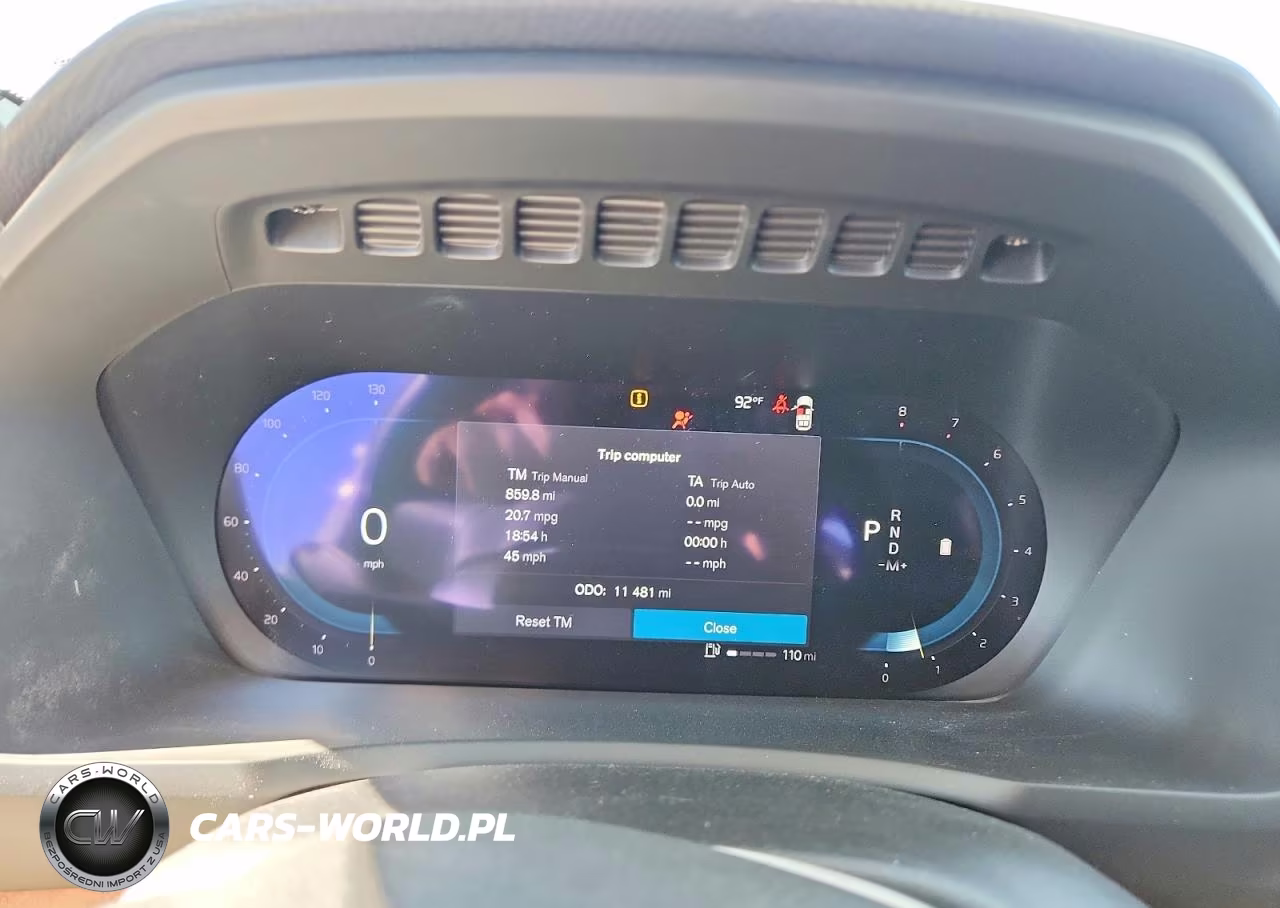 2025 Volvo Xc90 Plus VIN:YV4062PE2S1303139 - 9