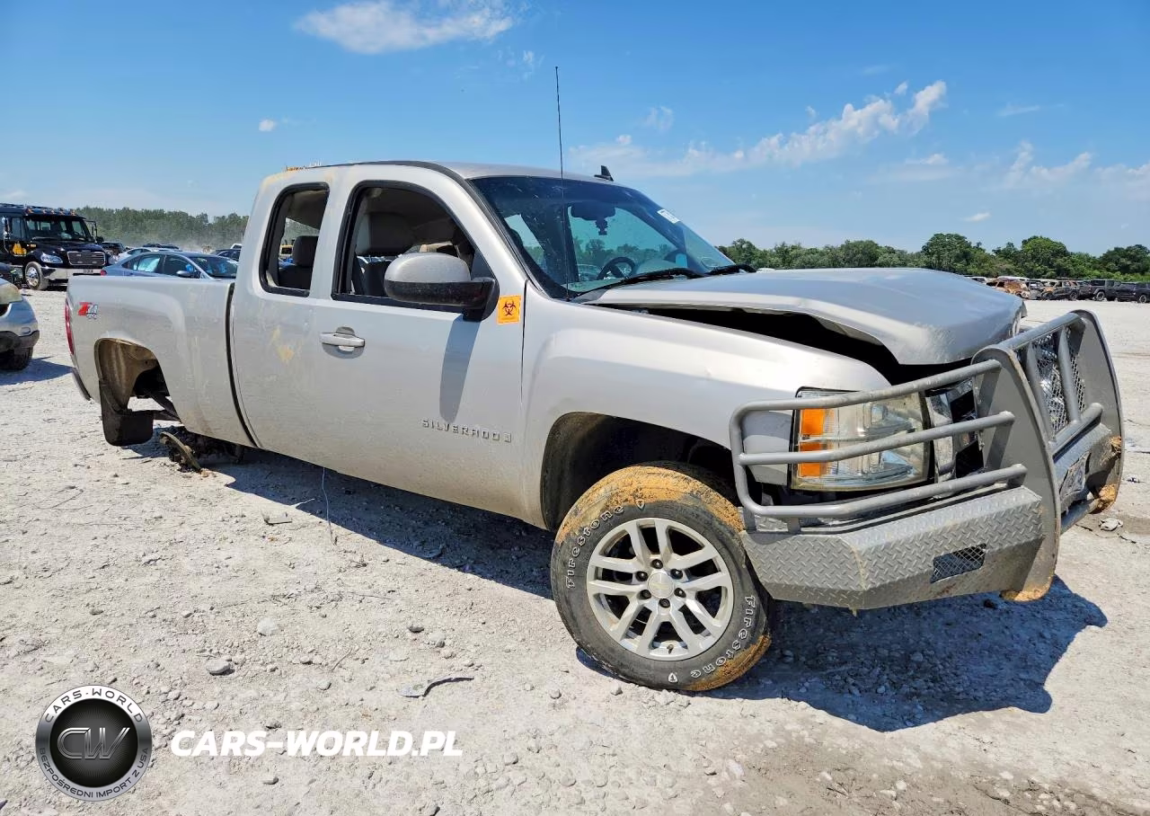 2008 Chevrolet Silverado K1500 VIN:2GCEK190881195208 - 4