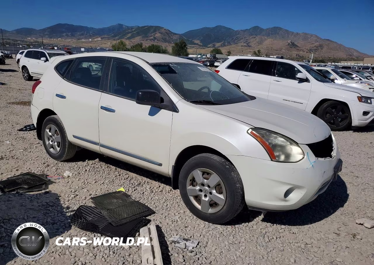 2011 Nissan Rogue S VIN:JN8AS5MV0BW293789 - 4