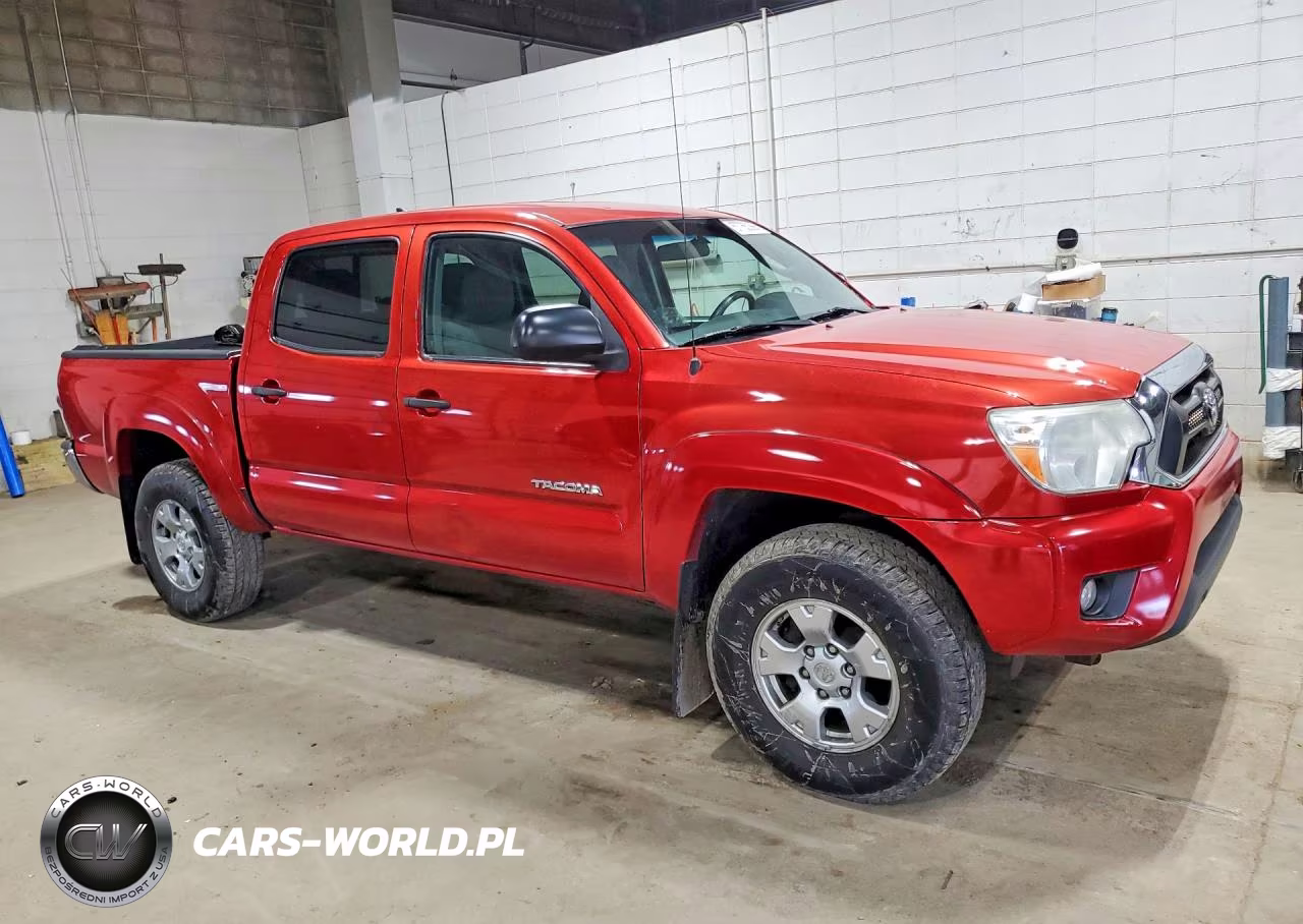 2014 Toyota Tacoma Double Cab VIN:3TMLU4EN4EM143339 - 4
