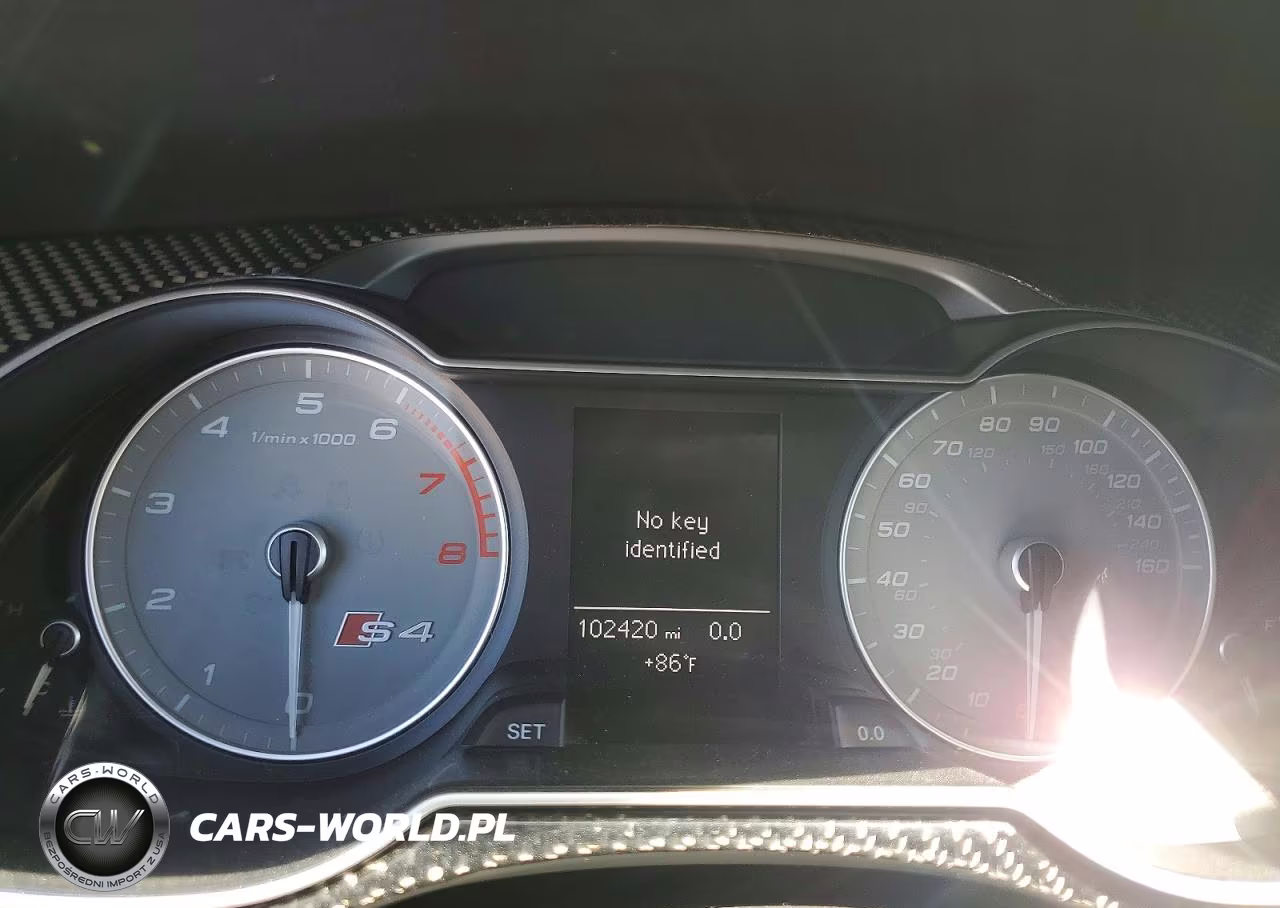2015 Audi S4 Premium Plus VIN:WAUBGAFL9FA052013 - 9