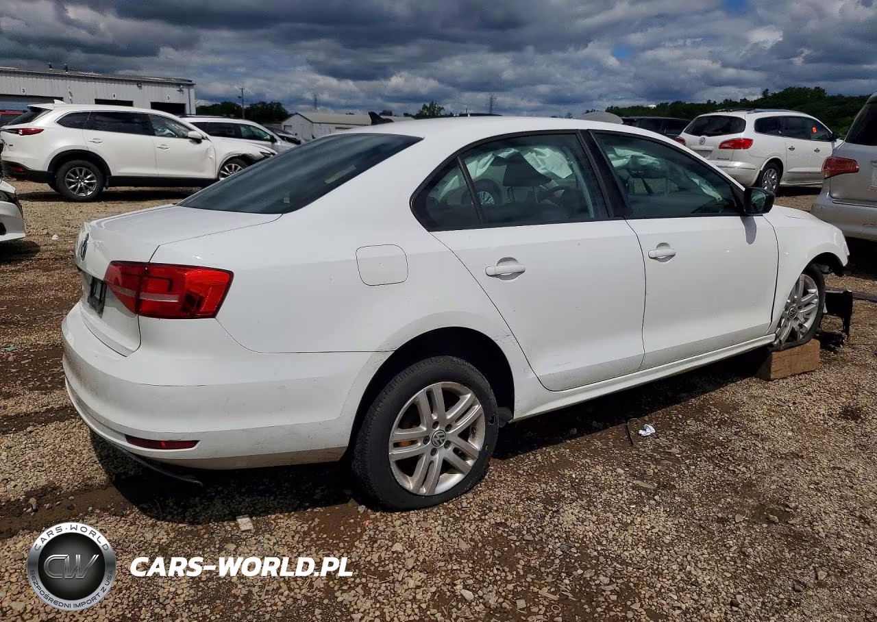 2015 Volkswagen Jetta Base VIN:3VW2K7AJ3FM356061 - 3