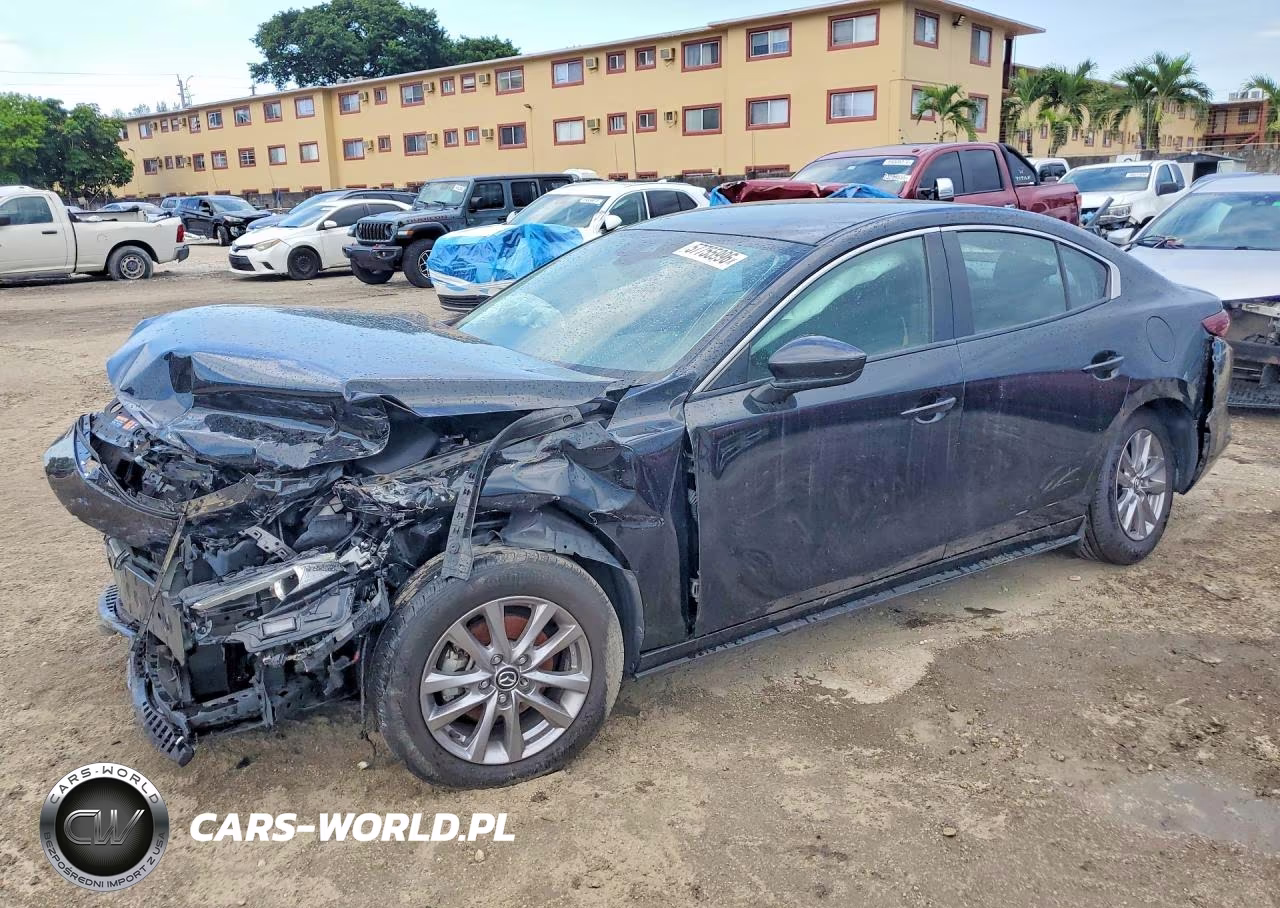 2021 Mazda 3 – zdjęcie 1 z 13