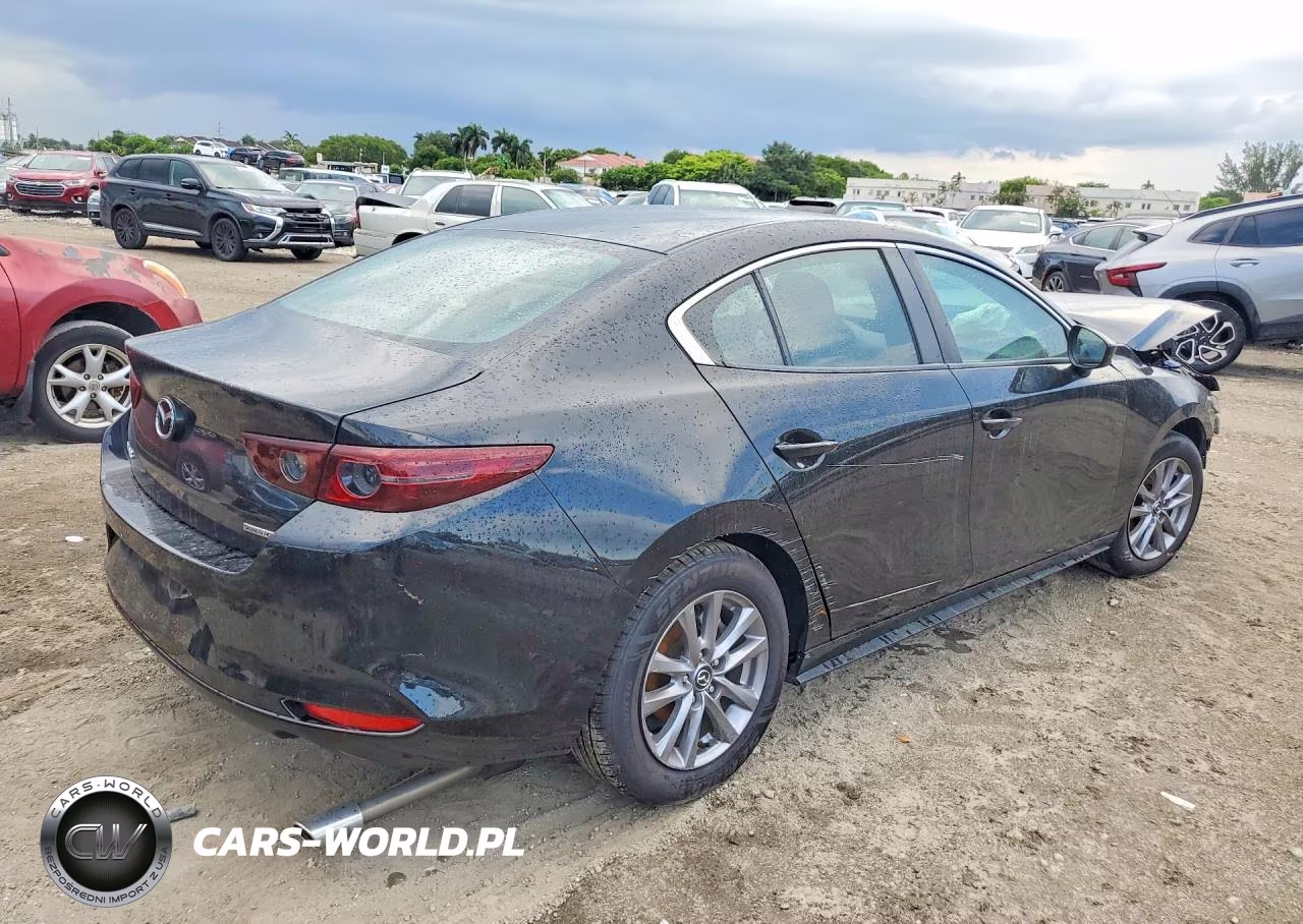 2021 Mazda 3 VIN:3MZBPAAL4MM204562 - 3