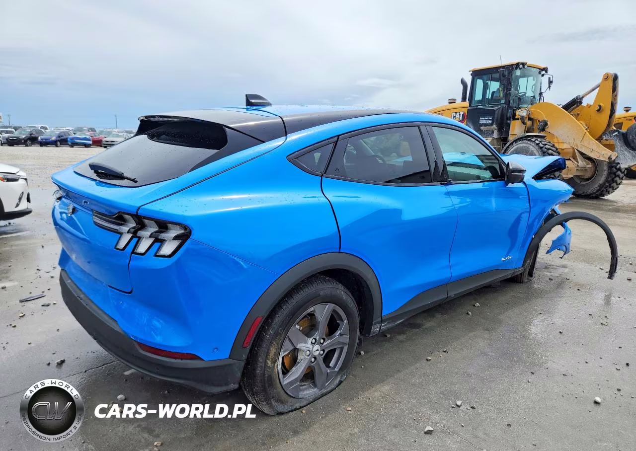 2023 Ford Mustang Mach-E Select VIN:3FMTK1R43PMA77676 - 3