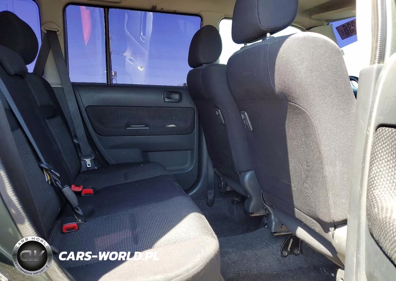 2005 Toyota Scion Xb VIN:JTLKT324X54028295 - 10