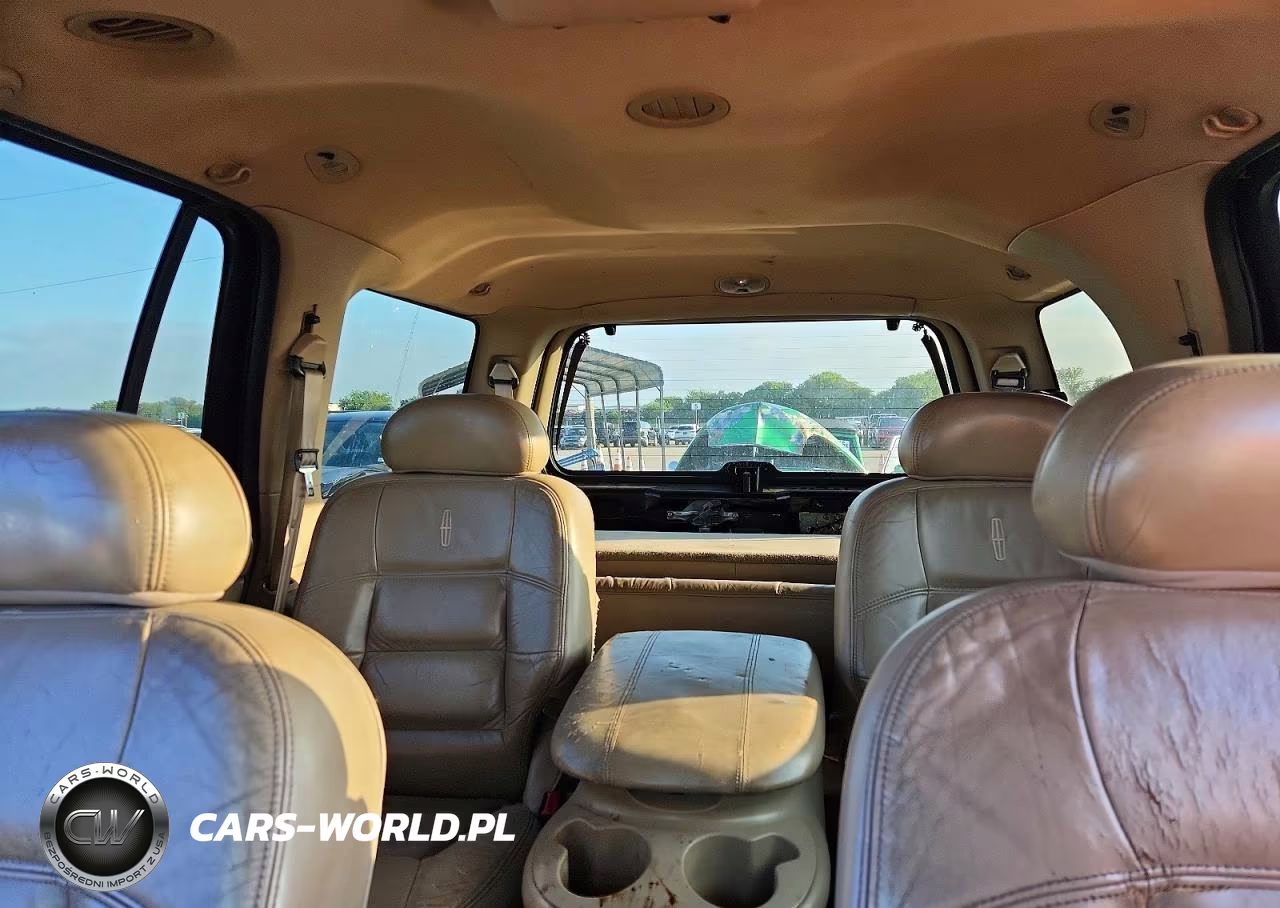2002 Lincoln Navigator VIN:5LMEU27R72LJ06501 - 10
