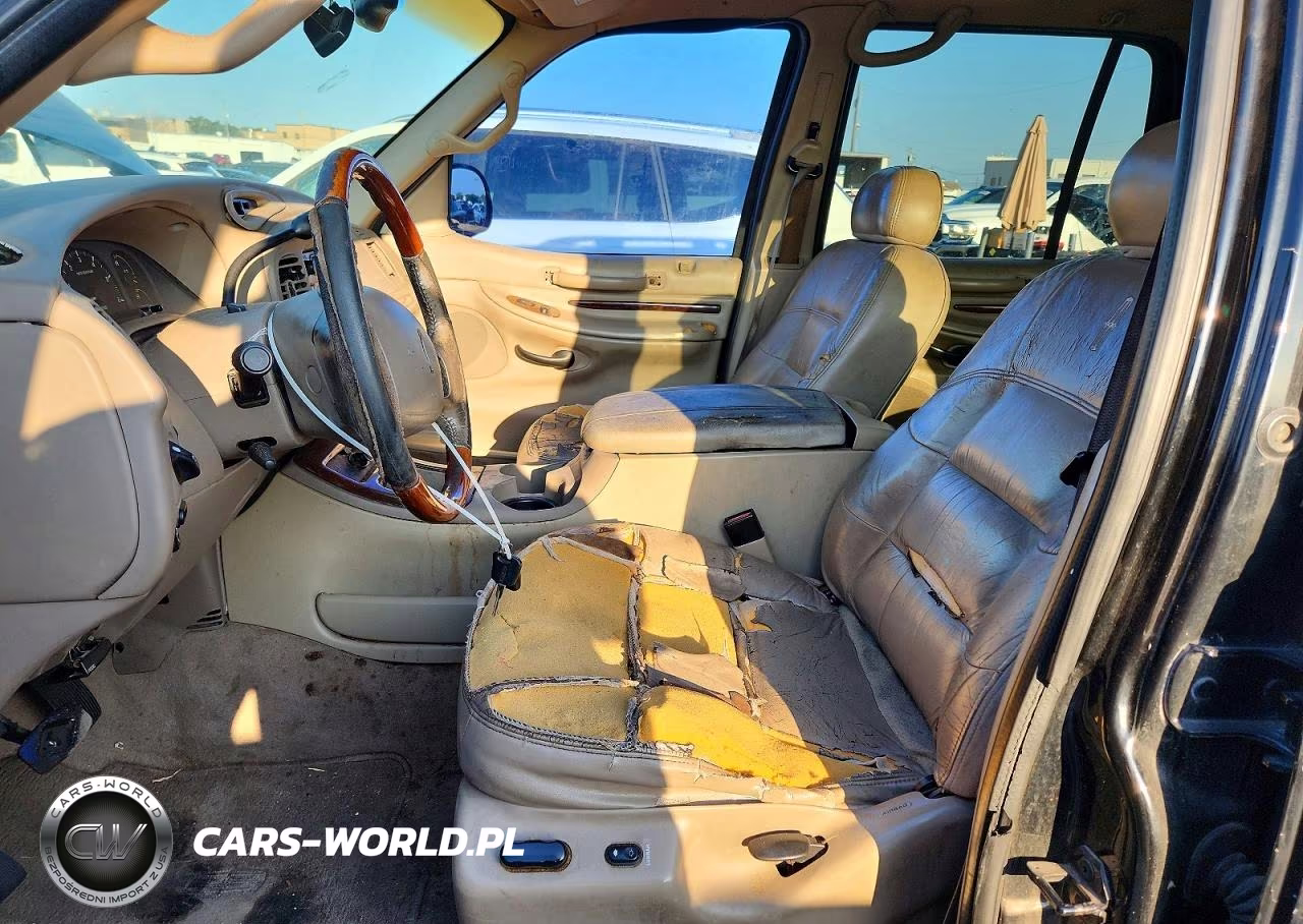 2002 Lincoln Navigator VIN:5LMEU27R72LJ06501 - 7