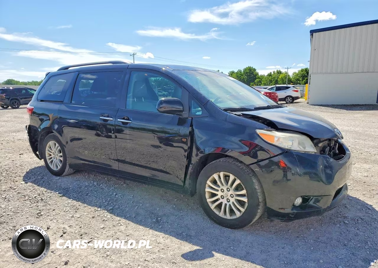 2015 Toyota Sienna Xle 8-Passenger VIN:5TDYK3DC9FS528760 - 4