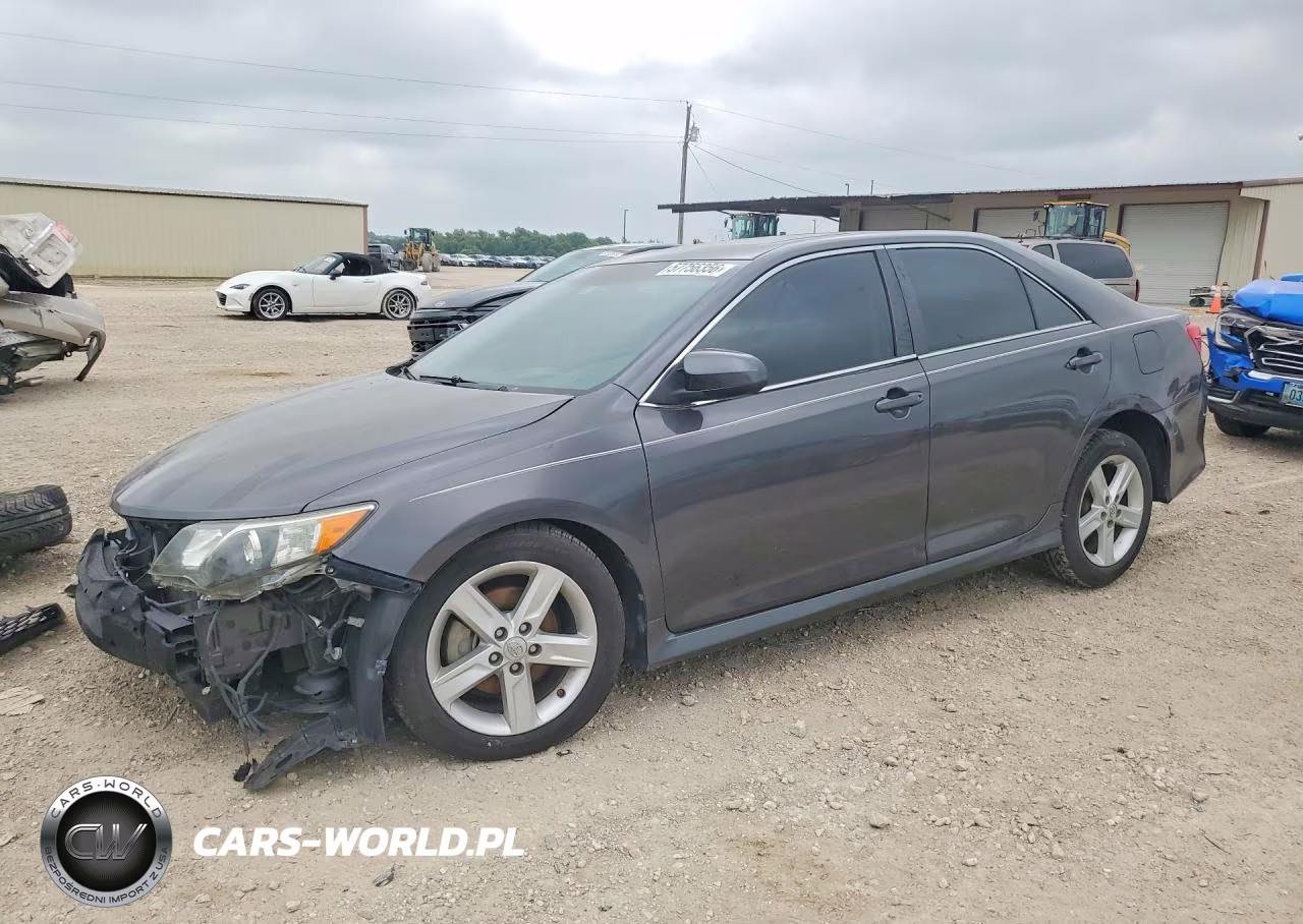 2013 Toyota Camry Se – zdjęcie 1 z 13
