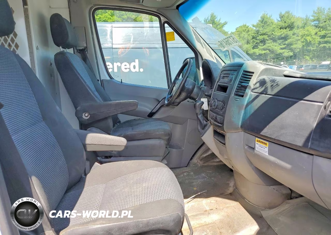 2012 Mercedes-Benz Sprinter 2500 VIN:WD3PE7CCXC5628048 - 11