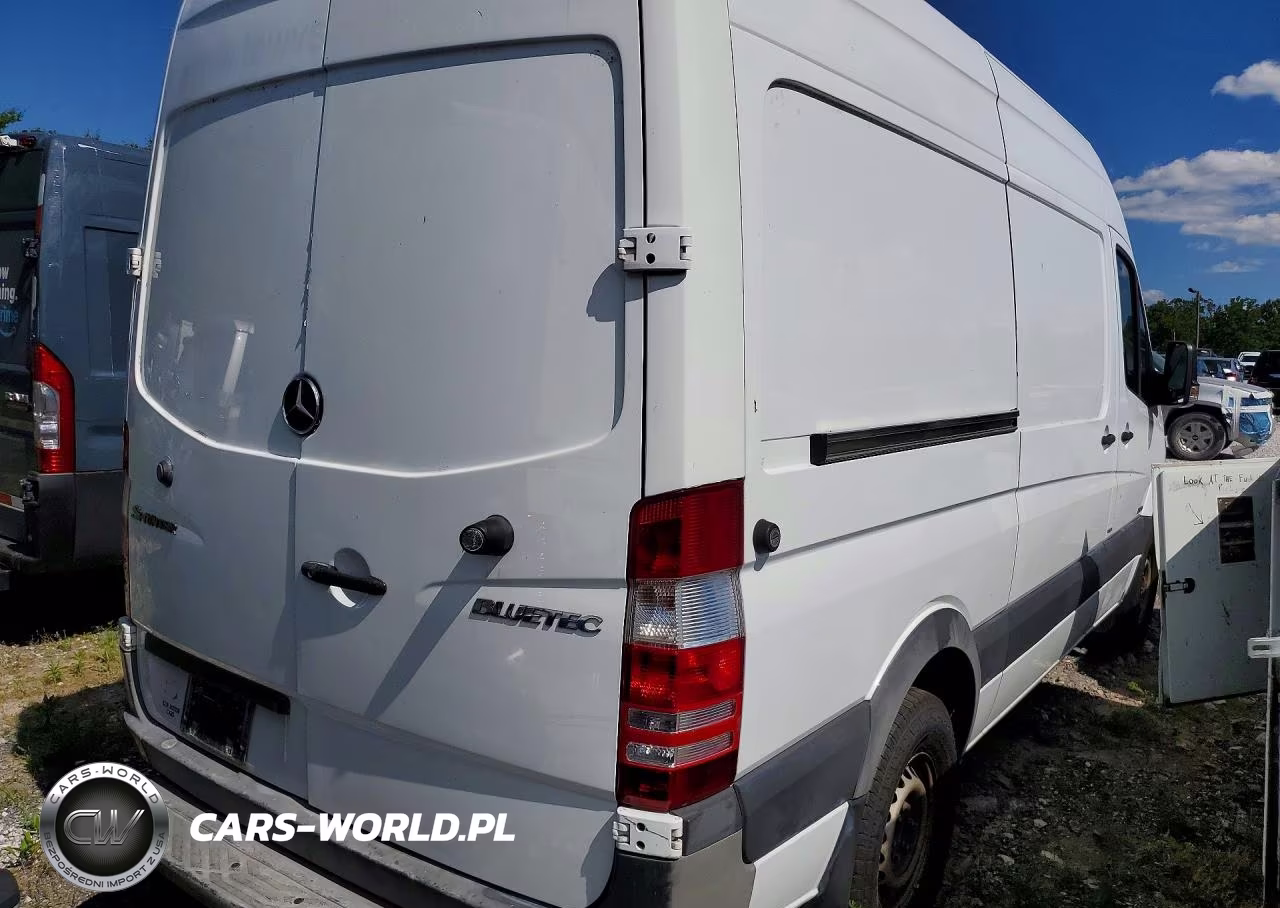 2012 Mercedes-Benz Sprinter 2500 VIN:WD3PE7CCXC5628048 - 3