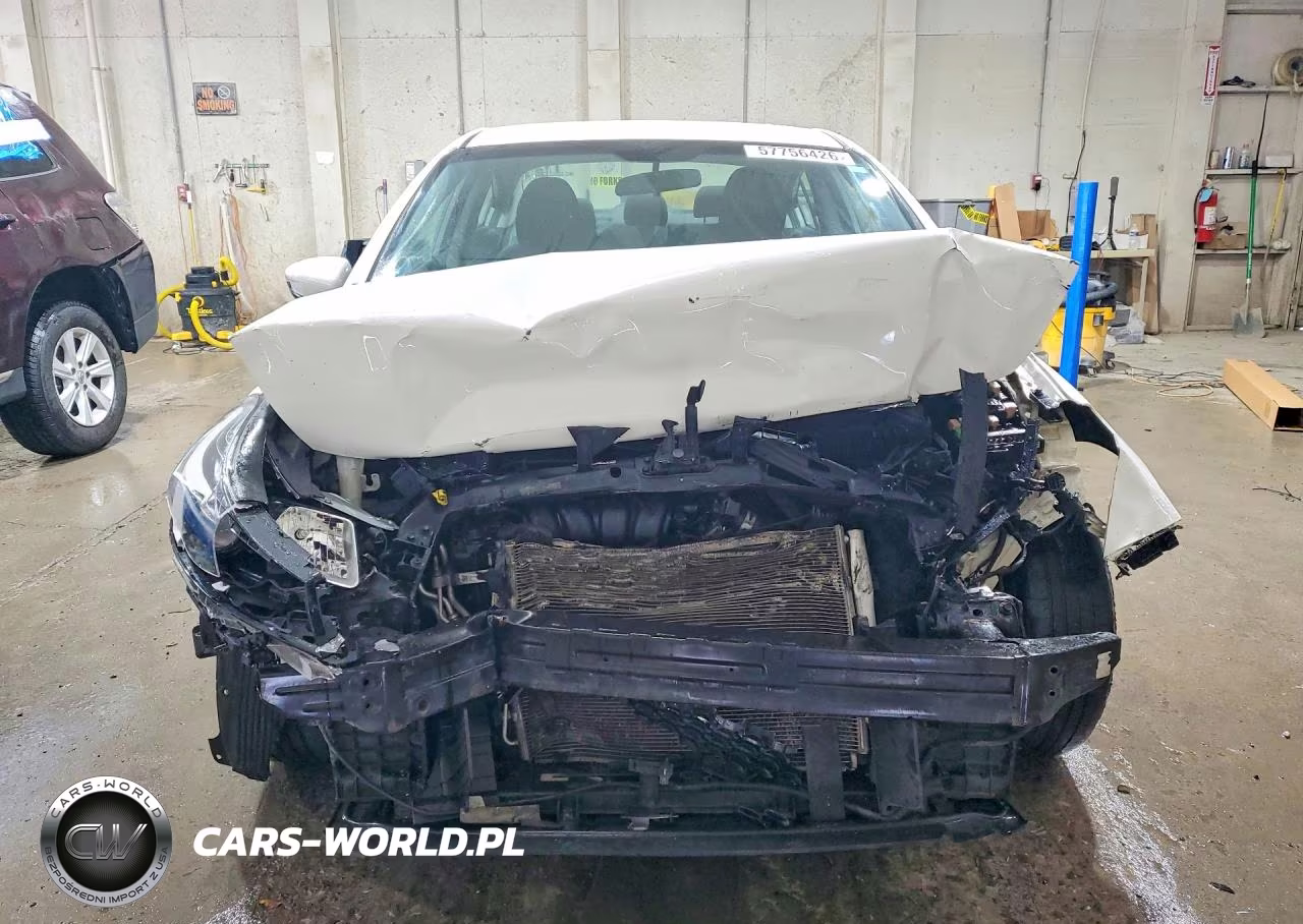 2018 Kia Forte Lx VIN:3KPFK4A74JE196119 - 5