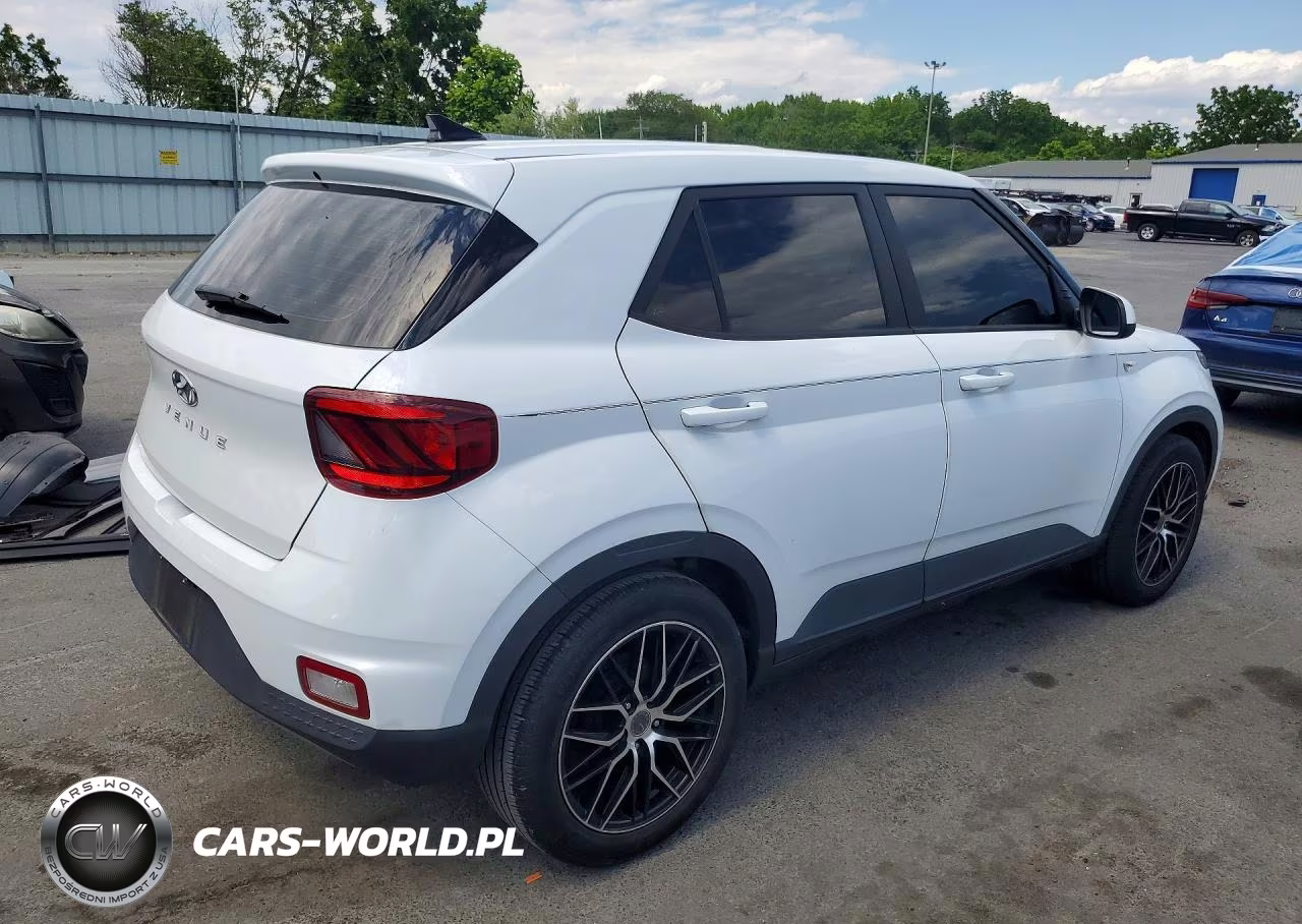 2022 Hyundai Venue Se VIN:KMHRB8A38NU174791 - 3