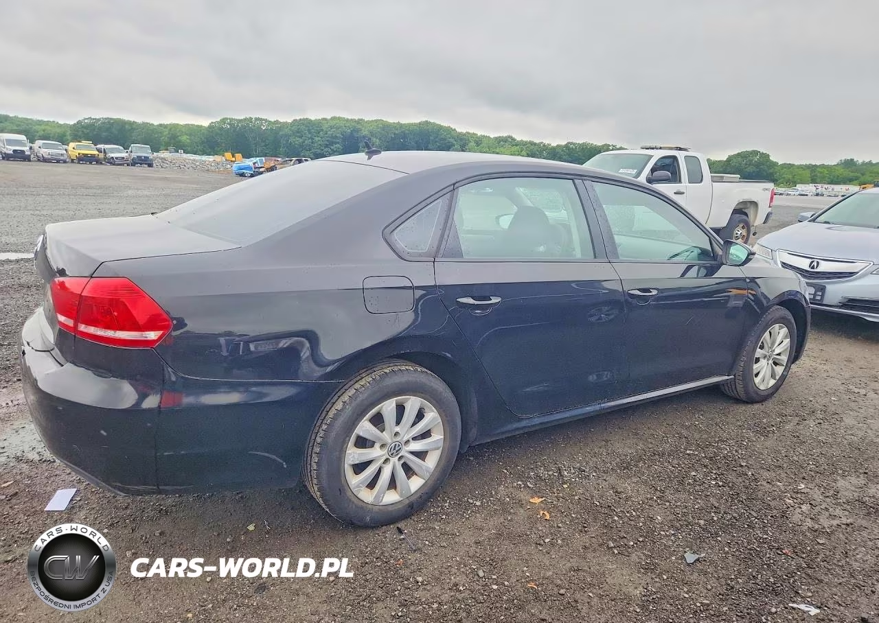 2012 Volkswagen Passat S VIN:1VWAP7A35CC005437 - 3