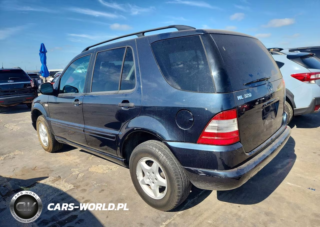 2000 Mercedes-Benz Ml 320 VIN:4JGAB54E9YA174586 - 2