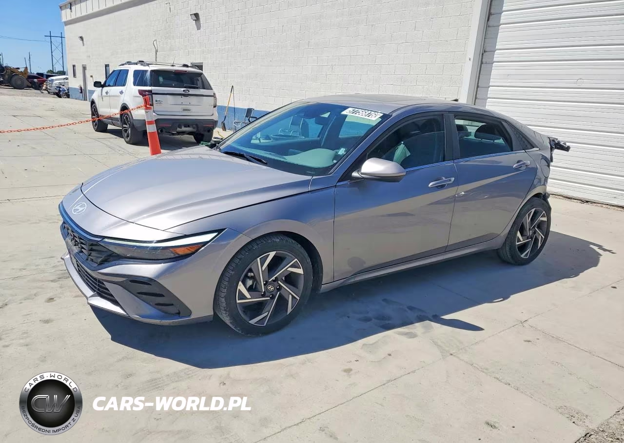 2025 Hyundai Elantra Sel – zdjęcie 1 z 12
