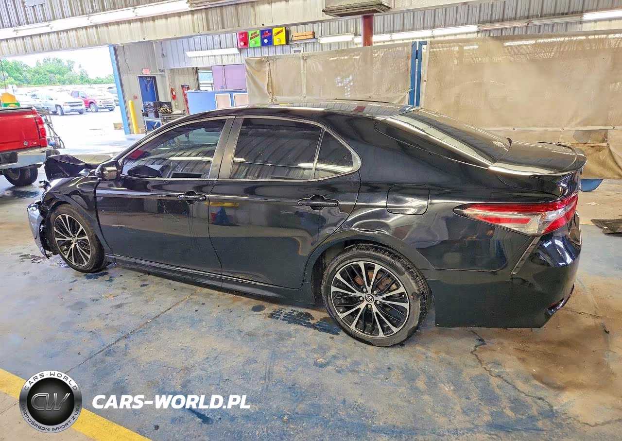 2018 Toyota Camry Se VIN:4T1B11HK8JU084964 - 2
