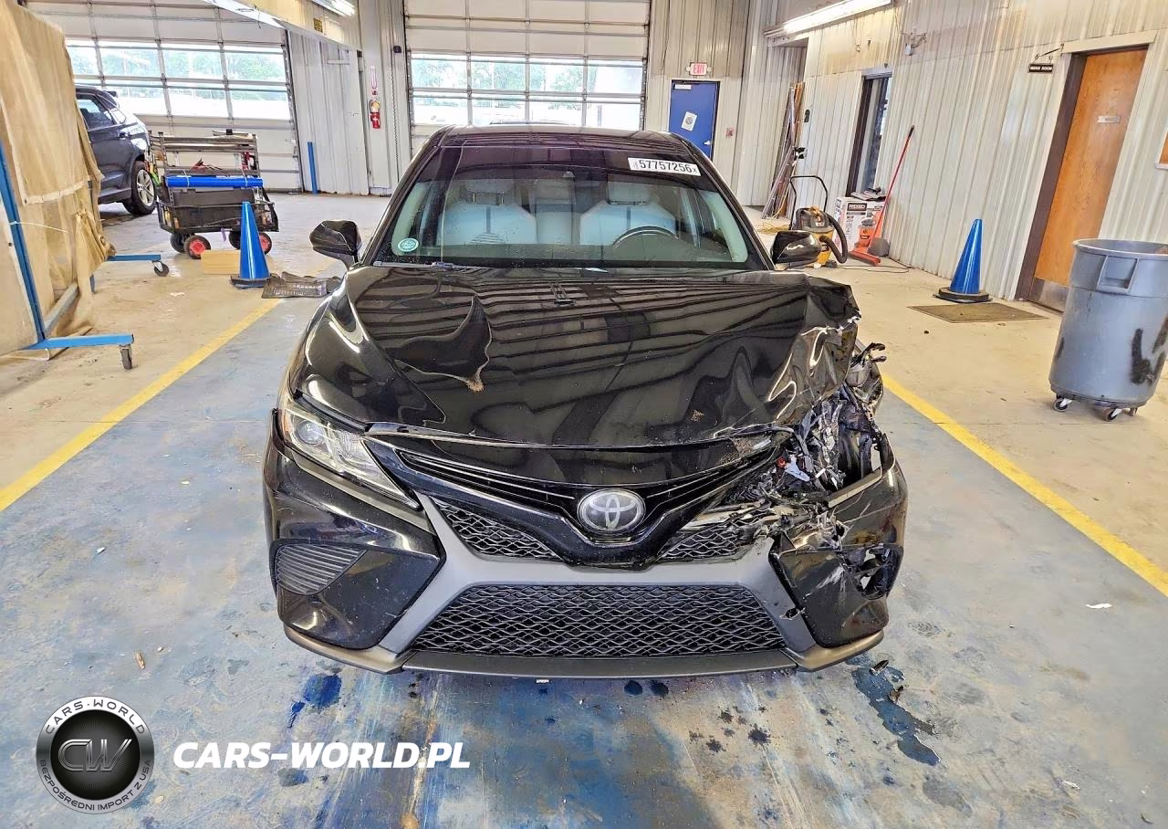 2018 Toyota Camry Se VIN:4T1B11HK8JU084964 - 5