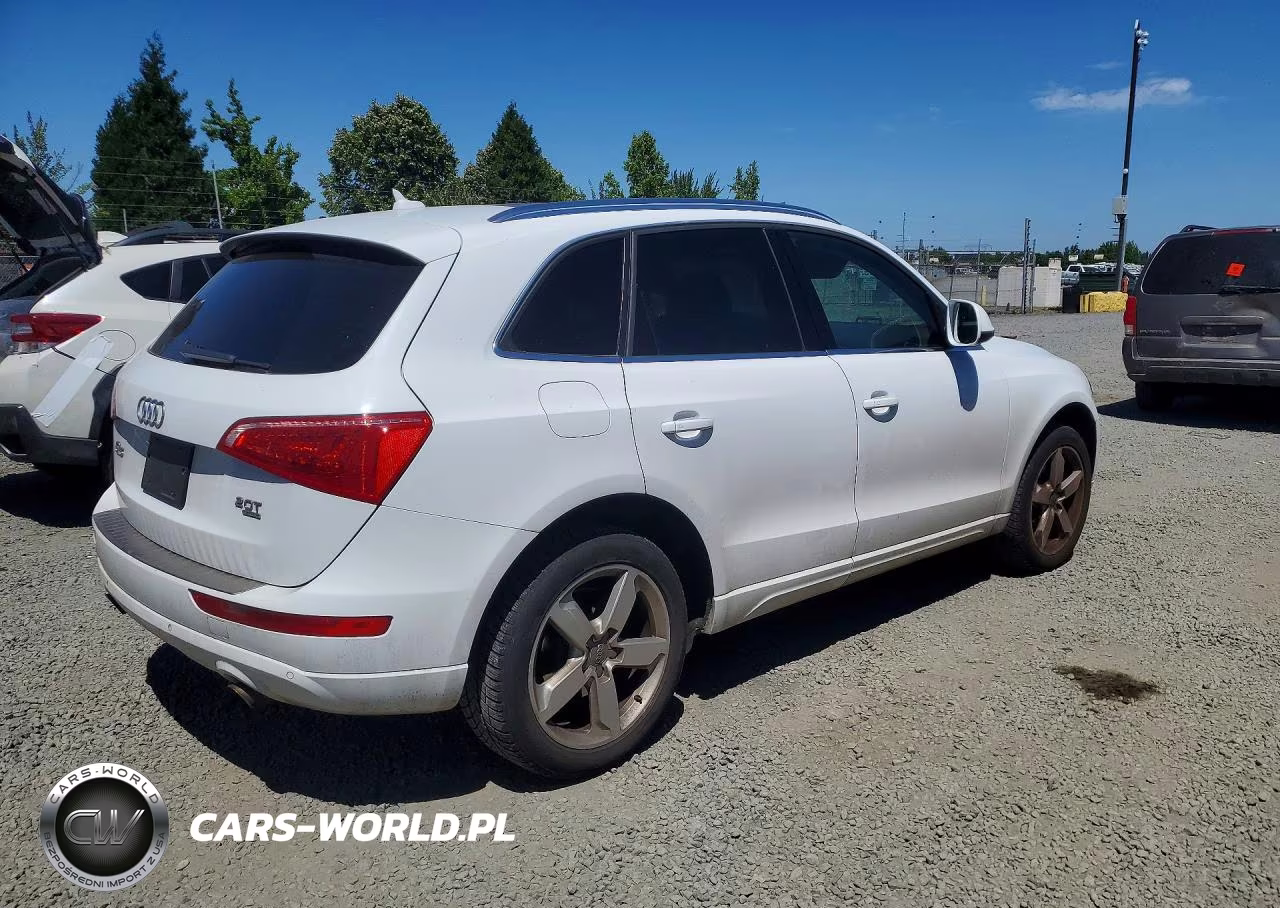 2011 Audi Q5 Premium Plus VIN:WA1LFAFP9BA064695 - 3