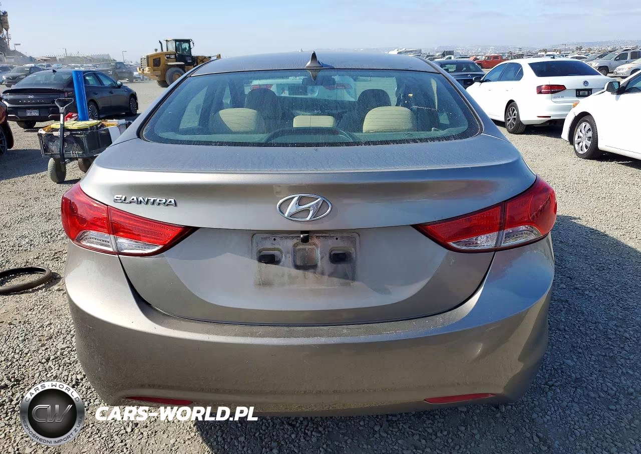 2013 Hyundai Elantra Gls VIN:5NPDH4AE1DH357269 - 6