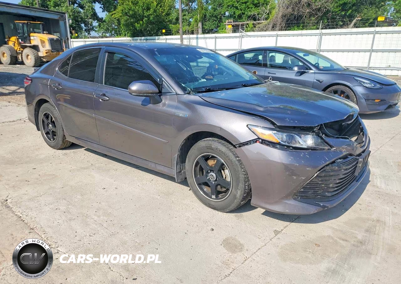 2020 Toyota Camry Le VIN:4T1C31AK6LU543274 - 4