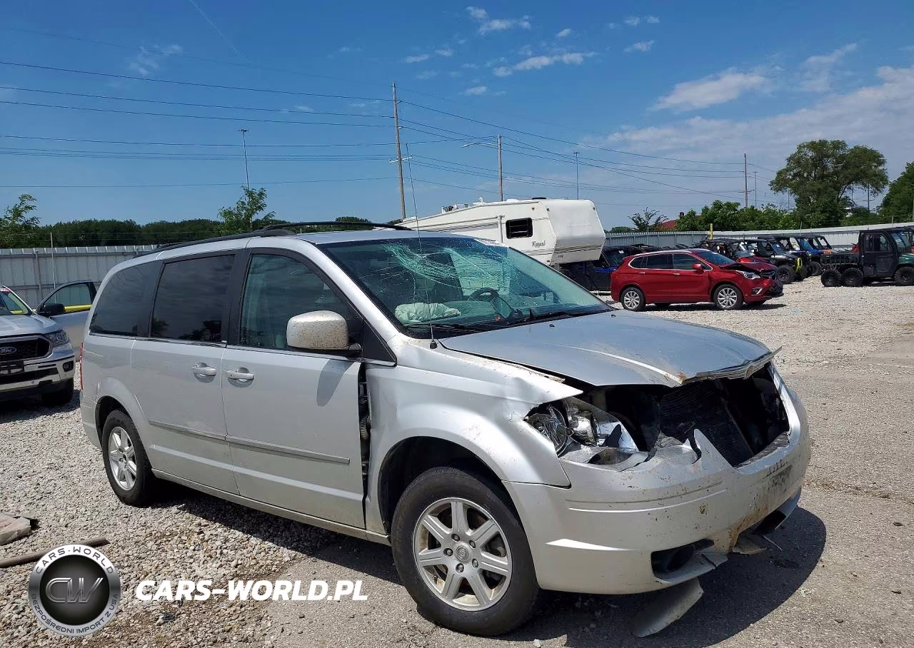 2010 Chrysler Town & Country Touring VIN:2A4RR5D14AR150286 - 4