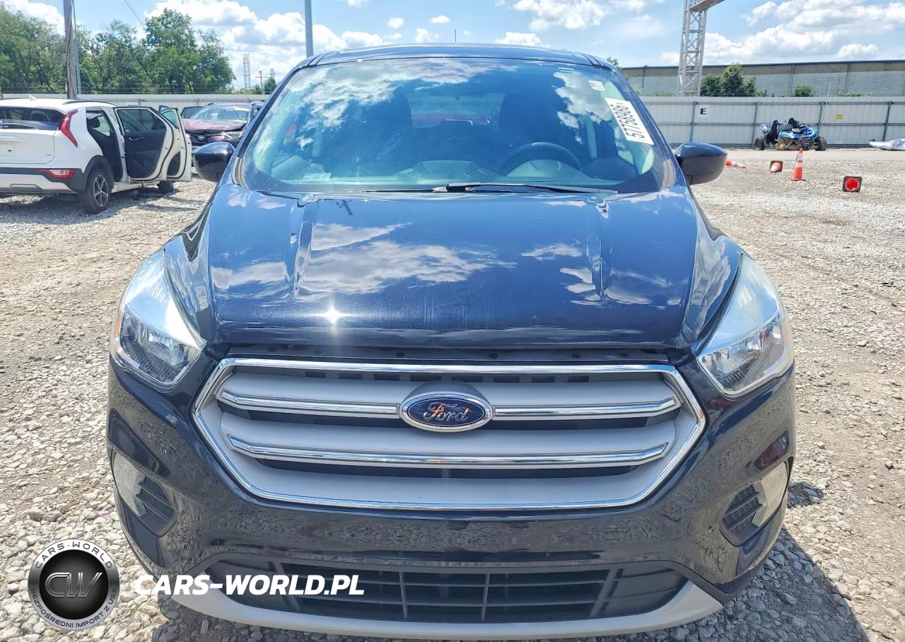 2019 Ford Escape Se VIN:1FMCU9GDXKUA72443 - 5