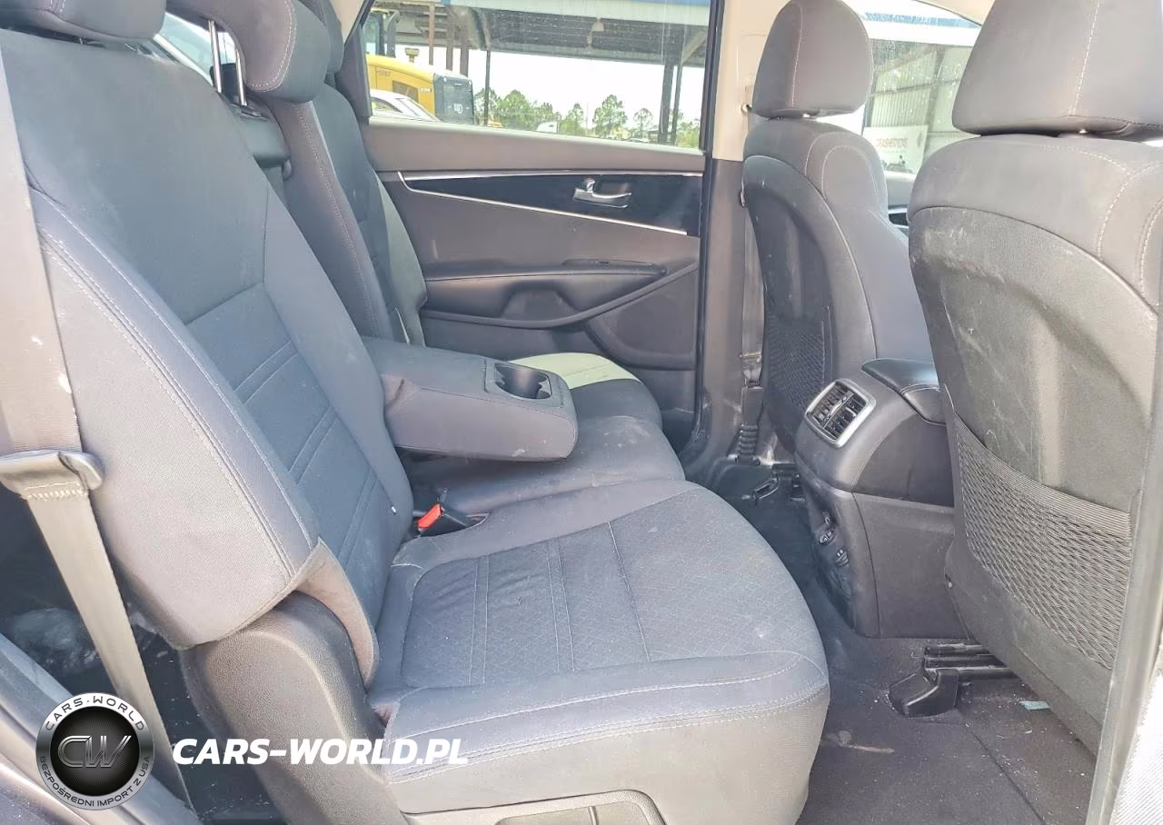2019 Kia Sorento Lx VIN:5XYPG4A38KG529624 - 11