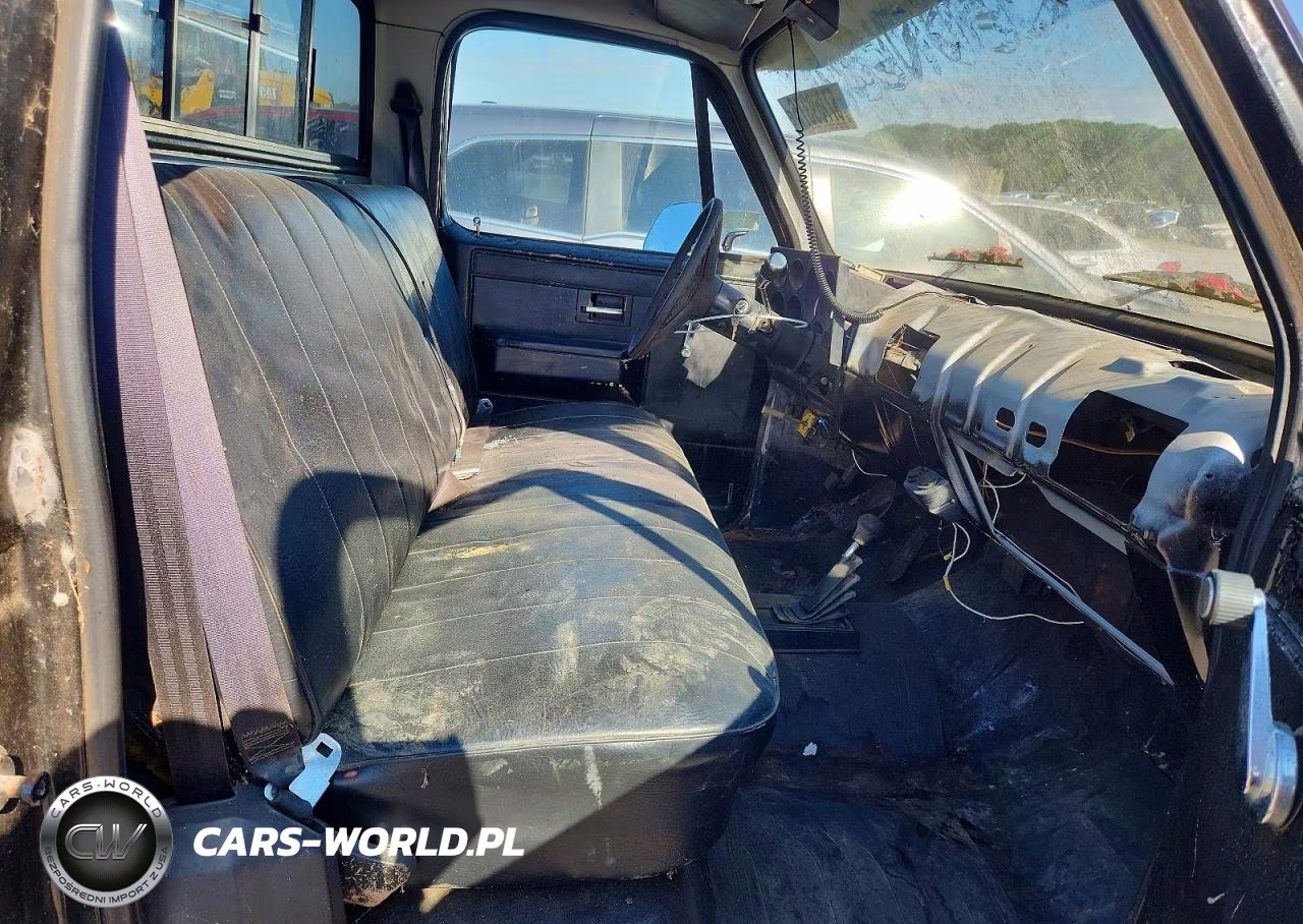 1986 GMC C-K 1500 Series VIN:2GCUC14HXF1105818 - 10