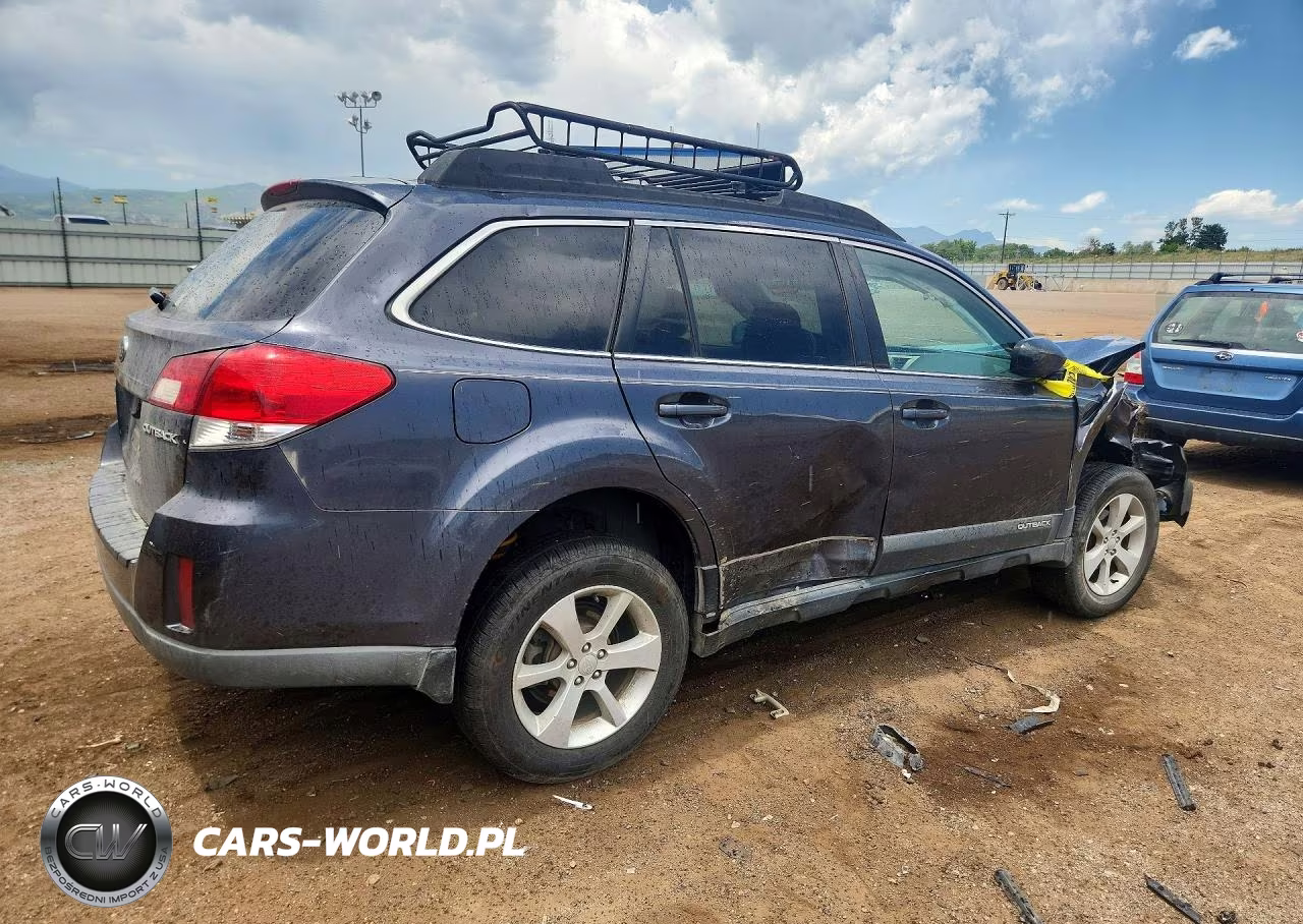 2013 Subaru Outback 2.5I Premium VIN:4S4BRCCCXD1229707 - 3