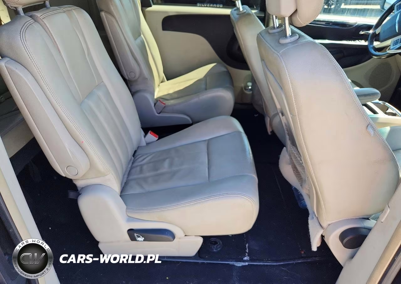 2013 Chrysler Town & Country Touring VIN:2C4RC1BG4DR793460 - 11