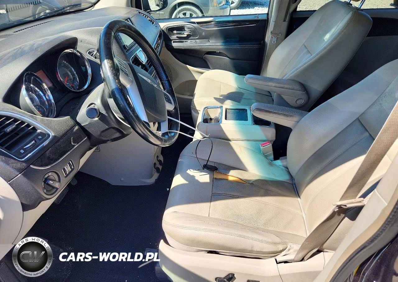 2013 Chrysler Town & Country Touring VIN:2C4RC1BG4DR793460 - 7