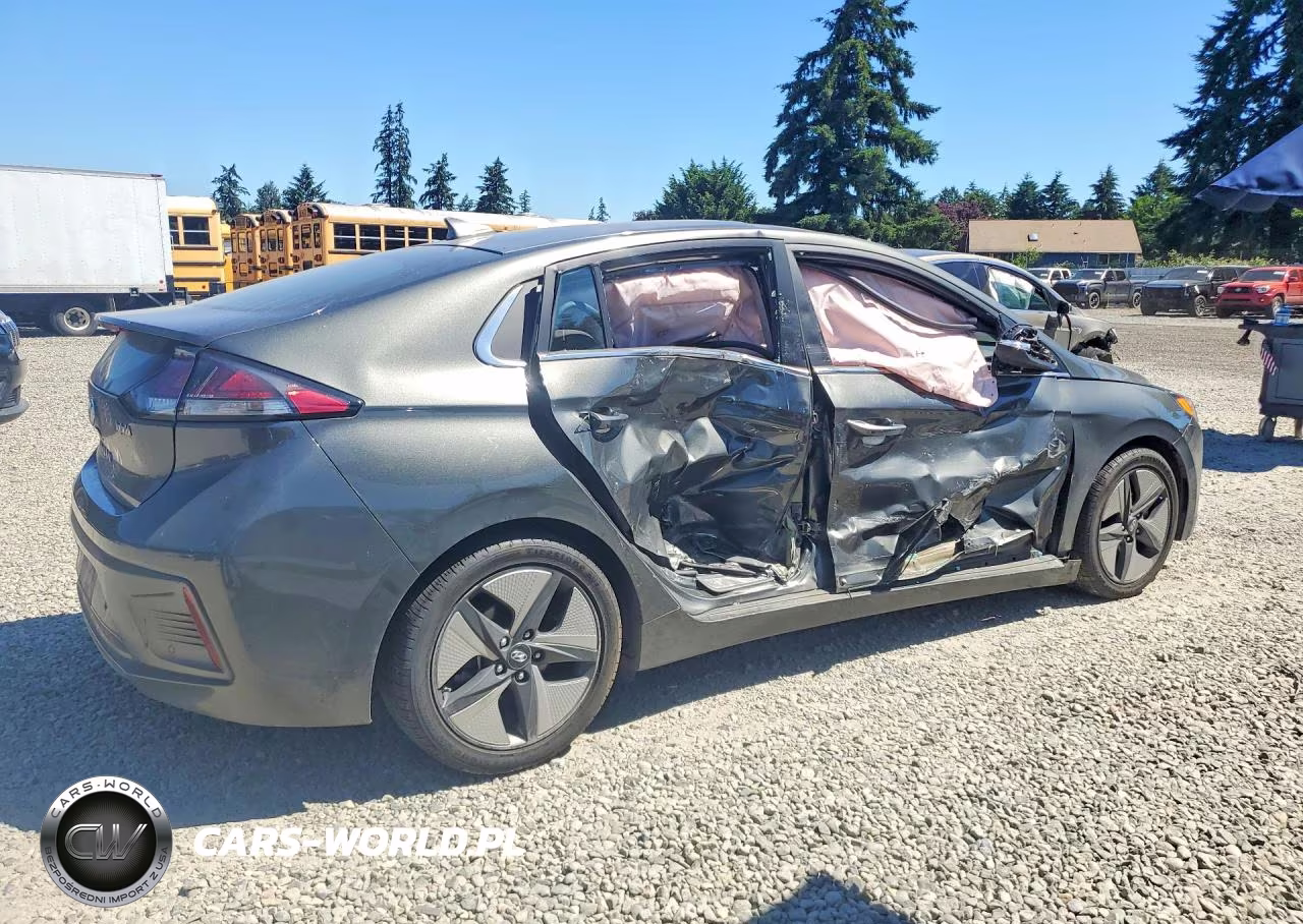 2022 Hyundai Ioniq Limited VIN:KMHC05LC4NU281005 - 3