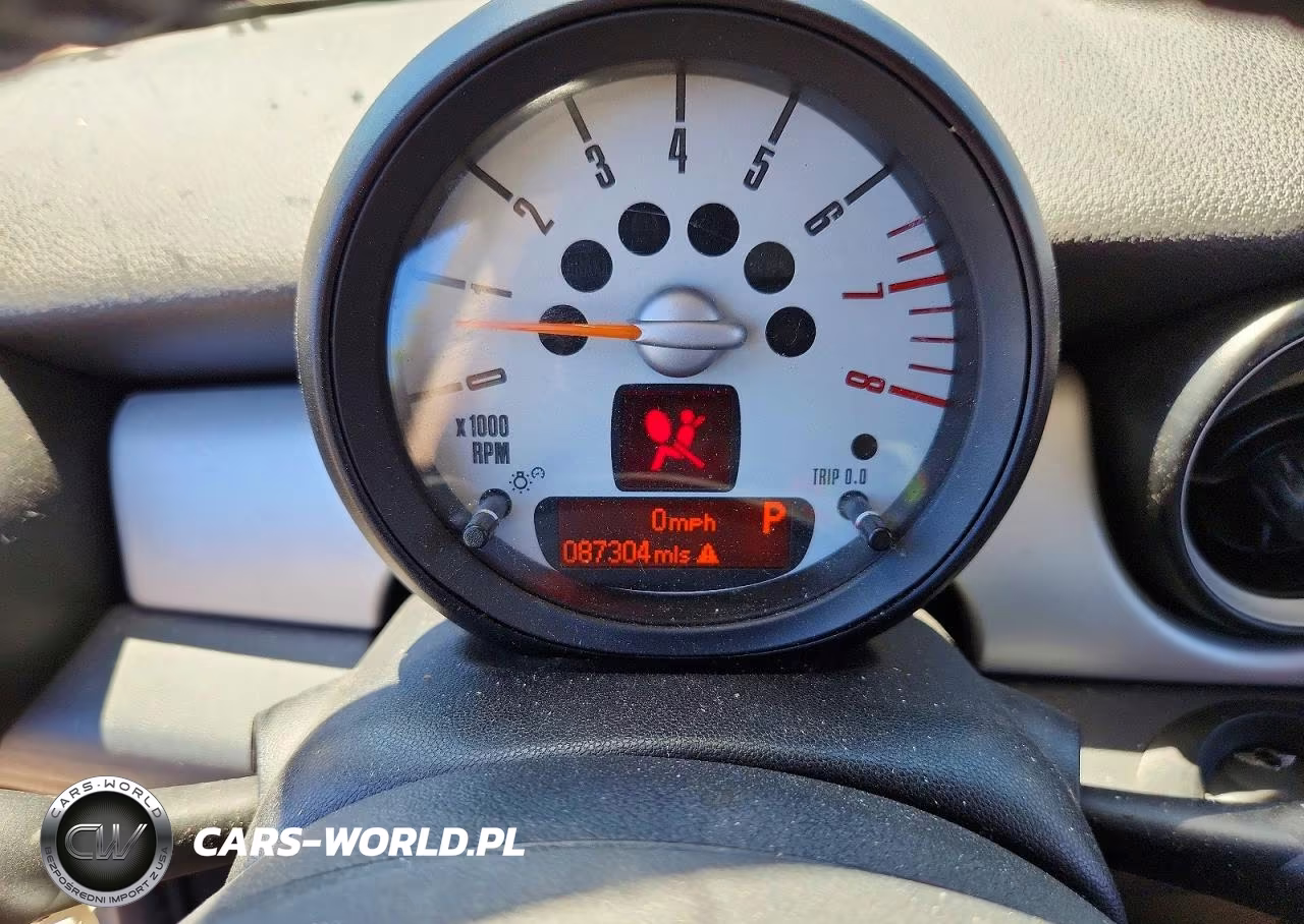 2012 Mini Cooper VIN:WMWSU3C5XCT255048 - 9