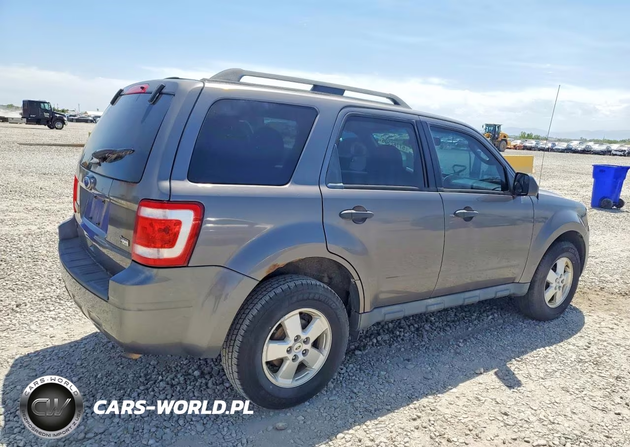 2011 Ford Escape Xlt VIN:1FMCU9DG5BKC64699 - 3