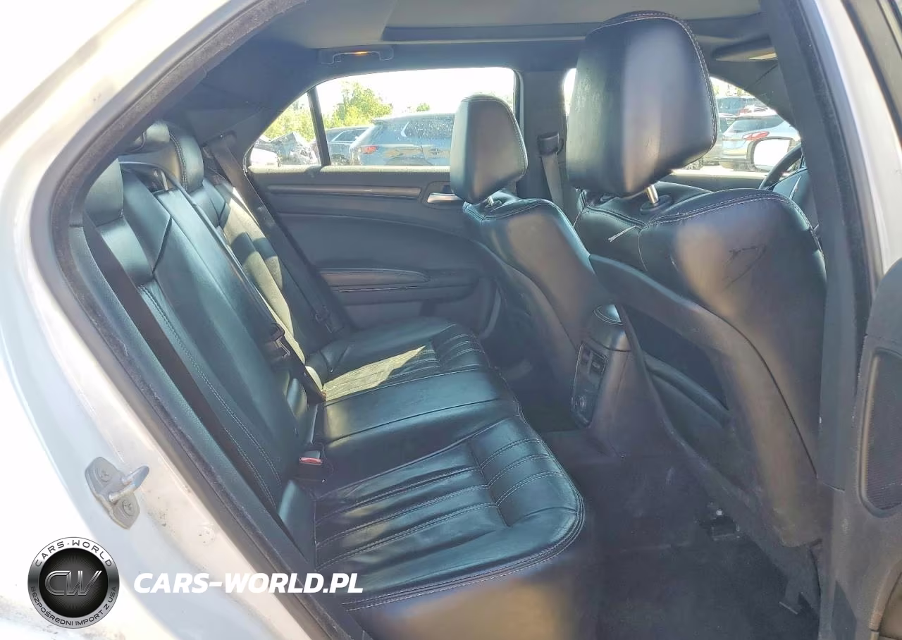 2014 Chrysler 300 S VIN:2C3CCAGG9EH353194 - 10