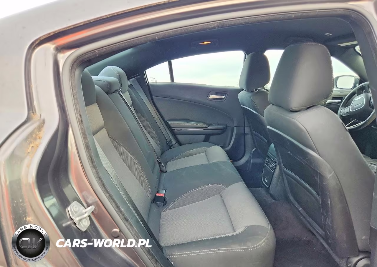 2018 Dodge Charger Sxt VIN:2C3CDXBG6JH319344 - 10