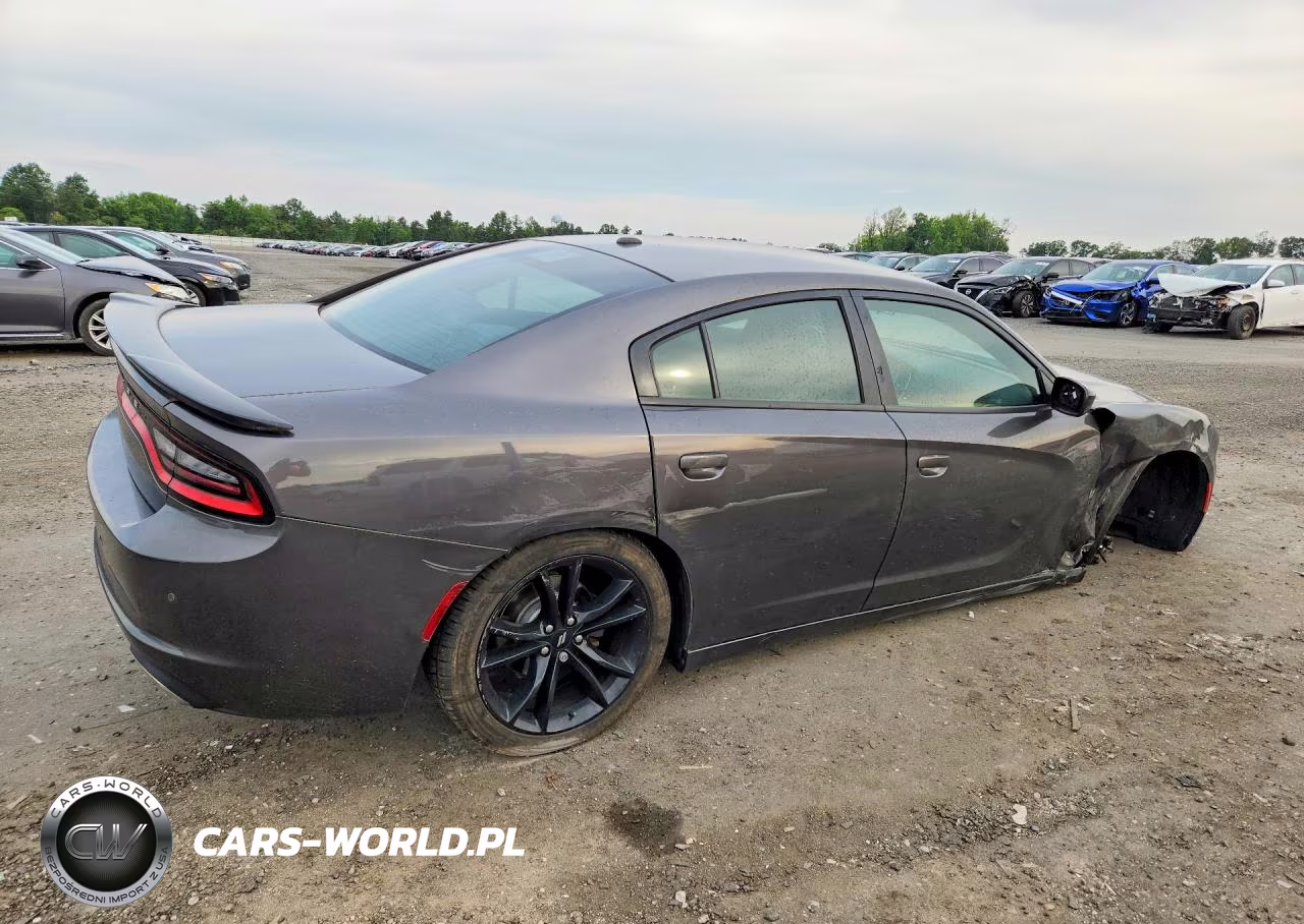 2018 Dodge Charger Sxt VIN:2C3CDXBG6JH319344 - 3