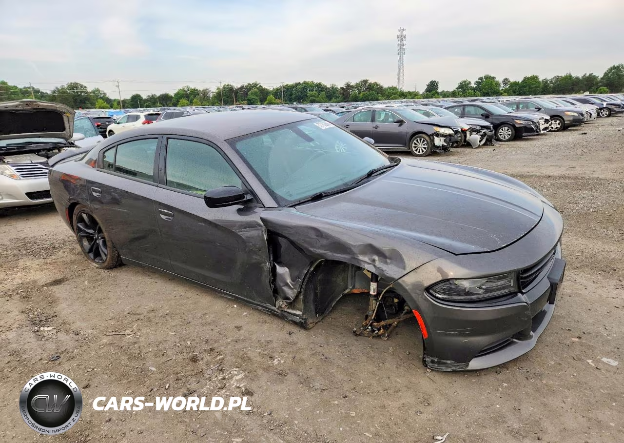 2018 Dodge Charger Sxt VIN:2C3CDXBG6JH319344 - 4