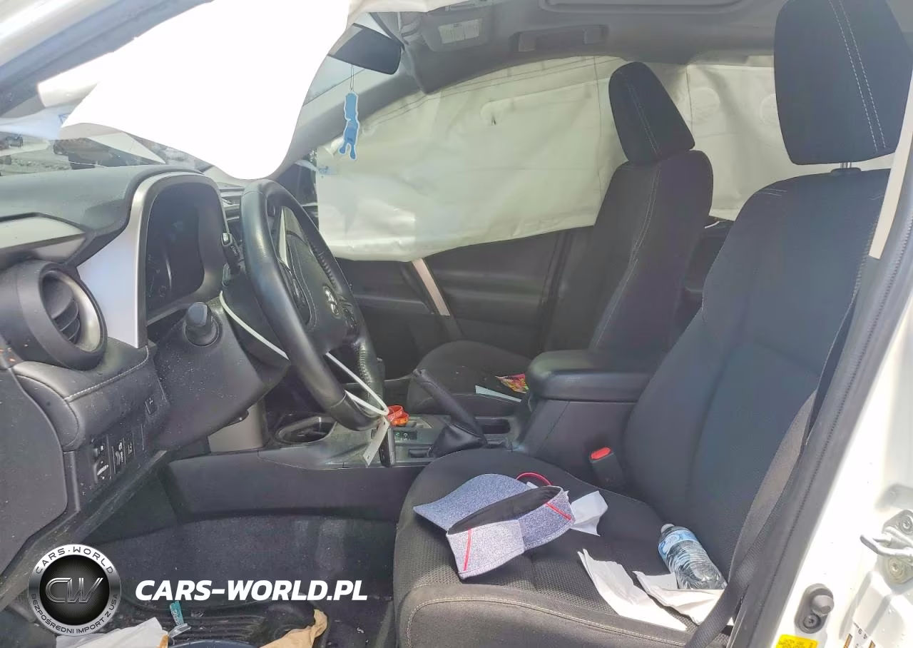2018 Toyota Rav4 Xle VIN:JTMRFREVXJJ746238 - 7