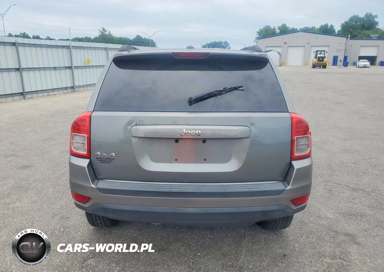 2012 Jeep Compass Sport VIN:1C4NJDBB4CD576910 - 6