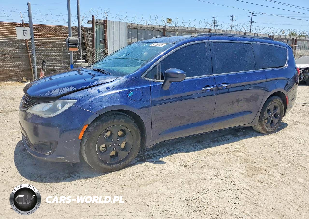 2017 Chrysler Pacifica Ehybrid Premium – zdjęcie 1 z 13